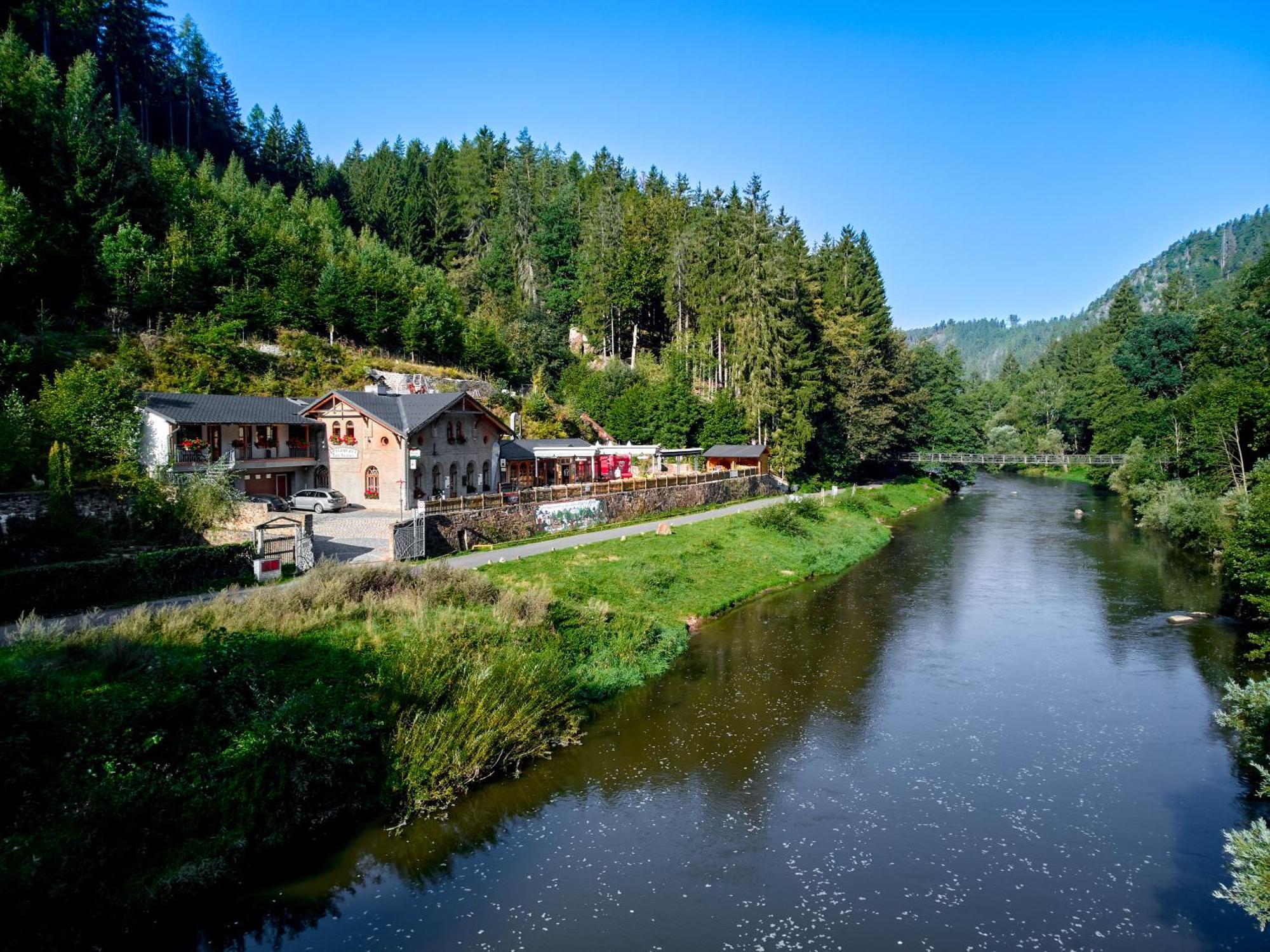 Apartmany Svatosske Skaly Loket Exterior foto