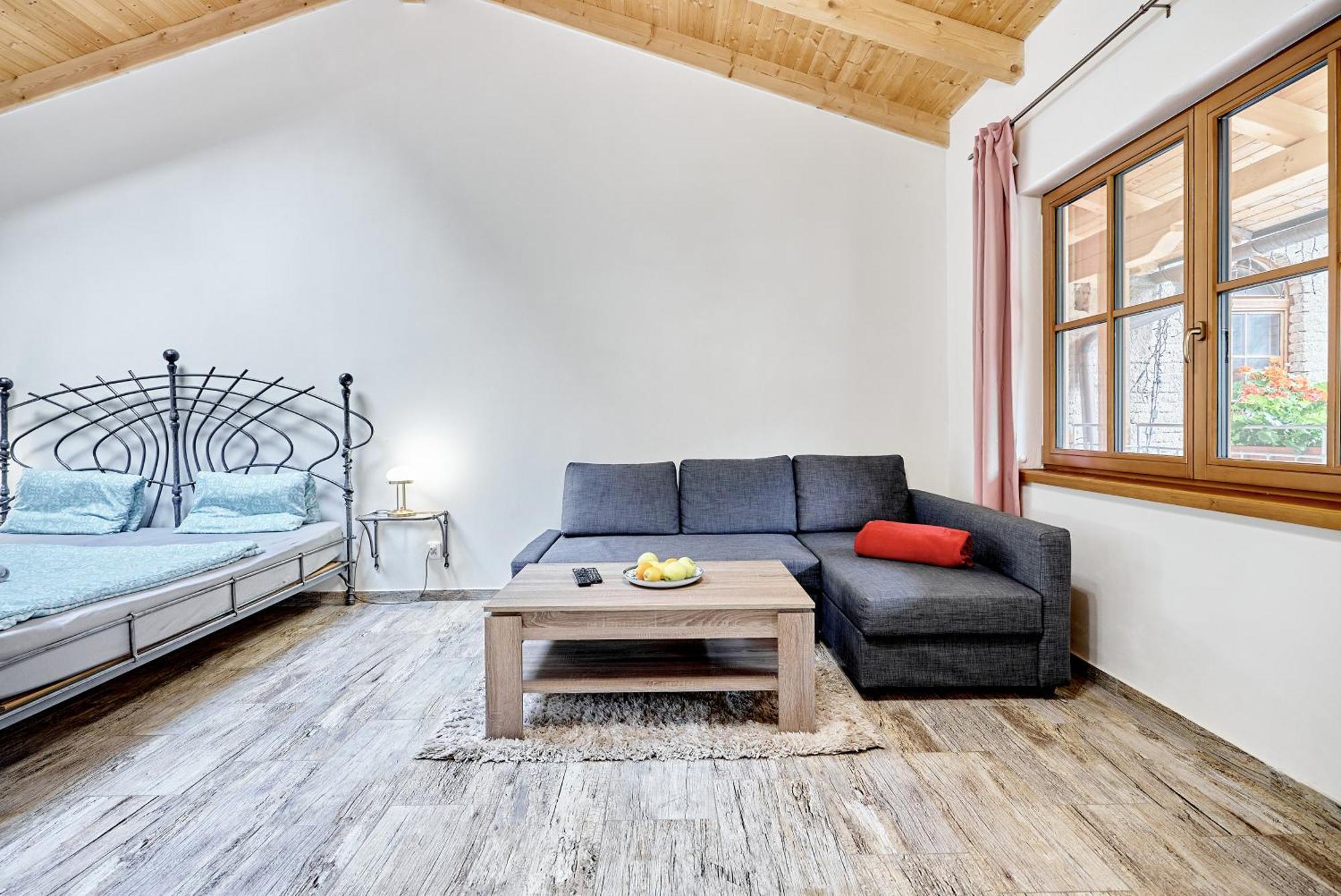 Apartmany Svatosske Skaly Loket Exterior foto
