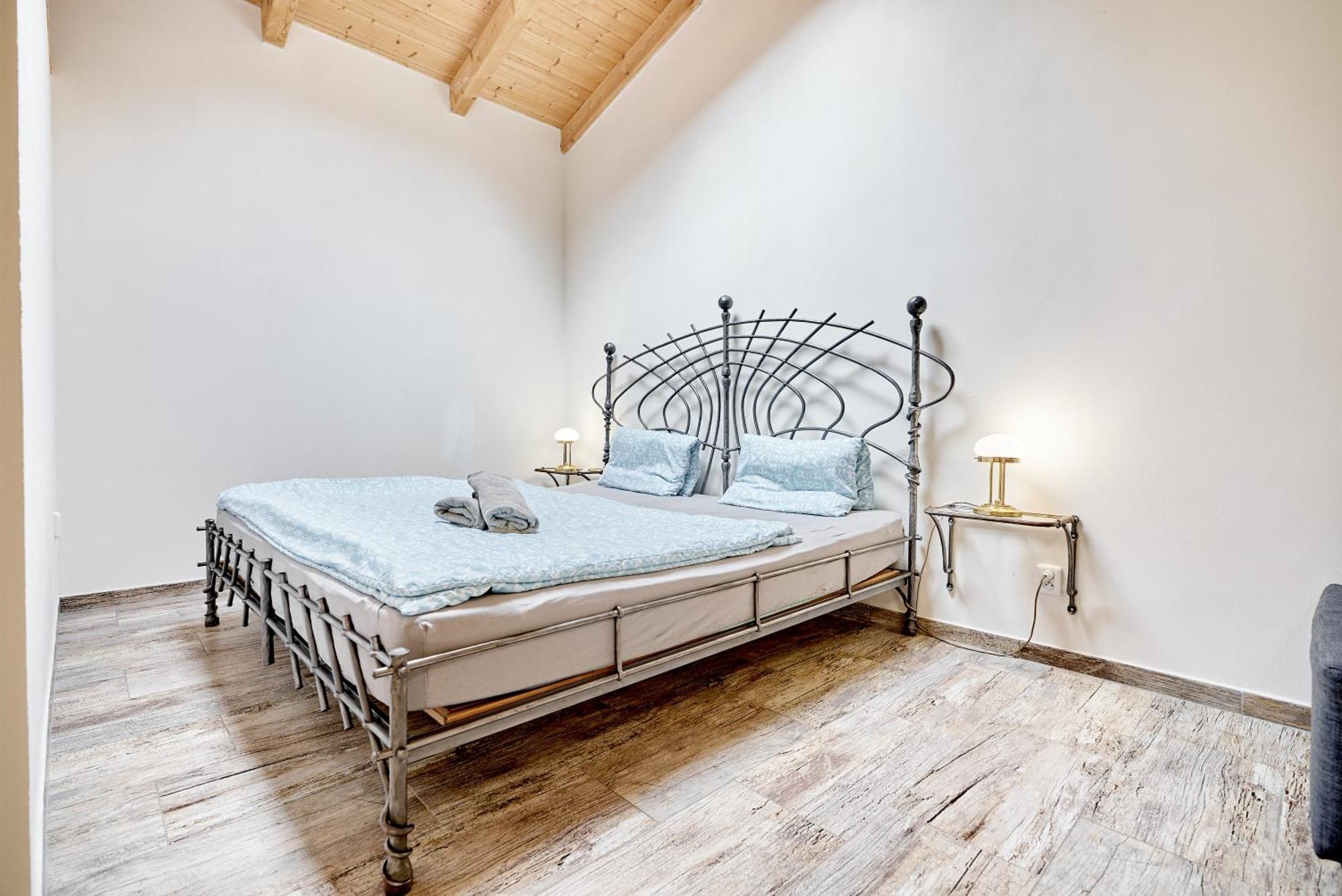 Apartmany Svatosske Skaly Loket Exterior foto