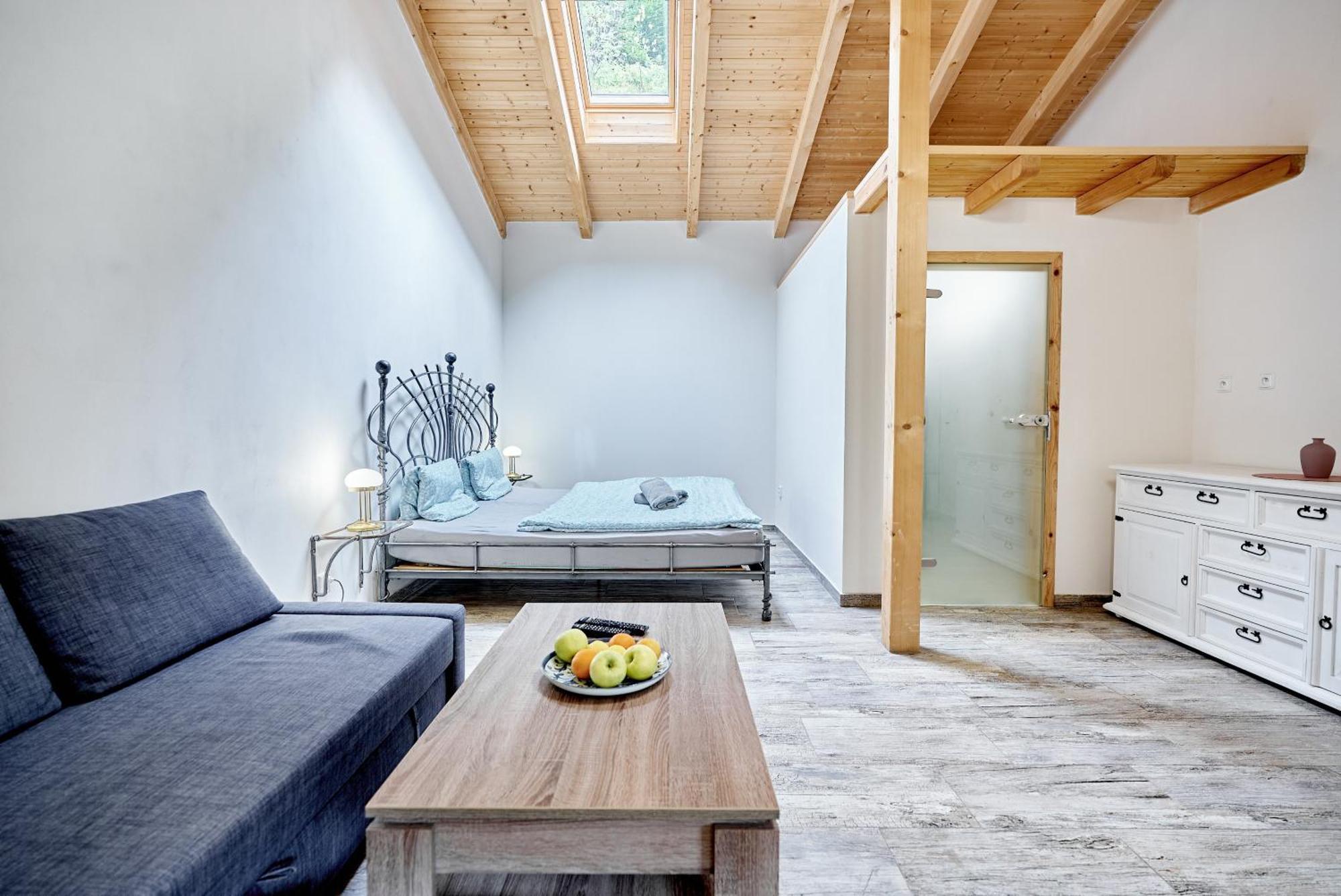 Apartmany Svatosske Skaly Loket Exterior foto